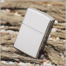 Zippo Classic 250 с бензином
